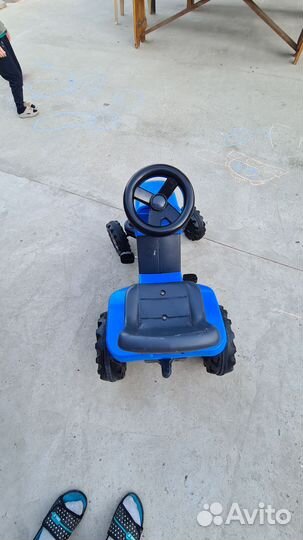 Синий трактор