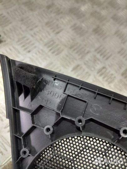 Накладка на торпедо левая Mazda 6 GL PY 2018