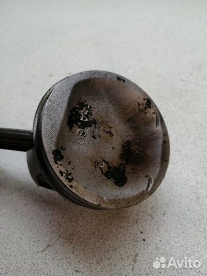 Поршень с шатуном Honda Stream RN2 D17A