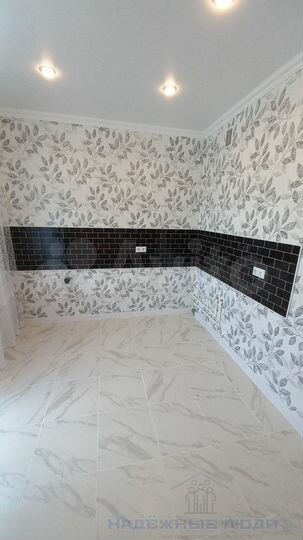 2-к. квартира, 65,1 м², 1/17 эт.