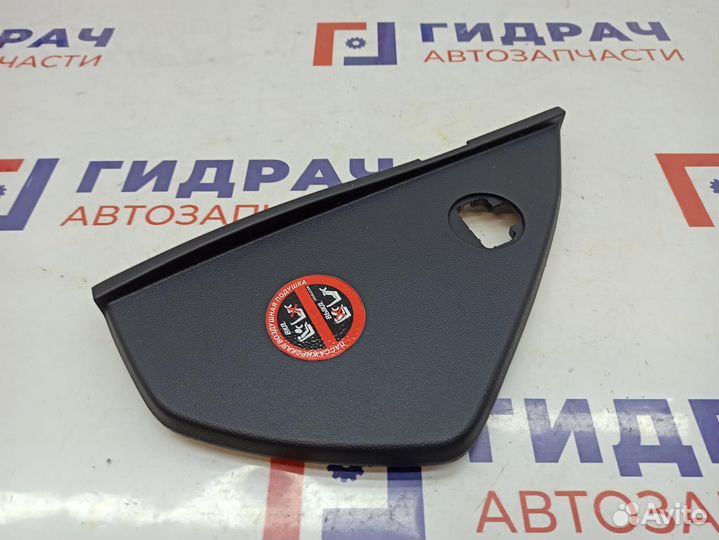 Накладка торпеды правая Kia Sportage (KM) 847670Z1