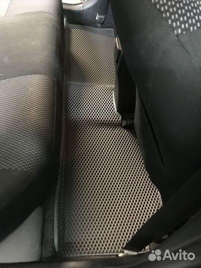 Коврики в автомобиль ева в подарок подпятник + 2 л