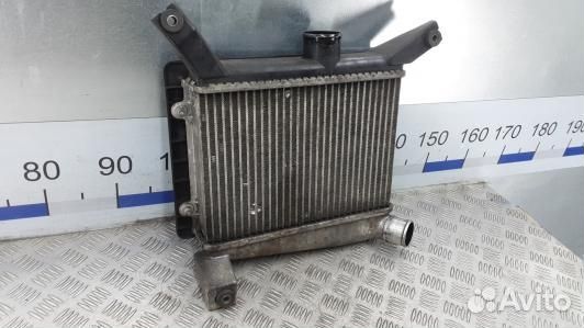 Радиатор интеркуллера toyota RAV 4 ZCA2 (YNI15KC01