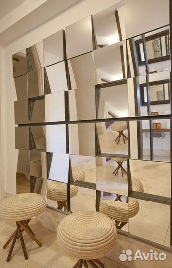 Зеркальное панно в прихожей