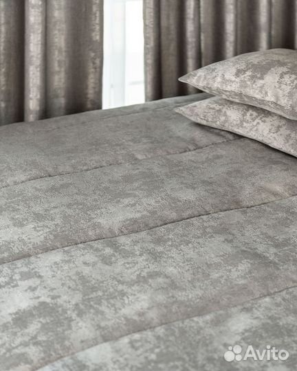 Покрывало Зарина светло-серый на кровать