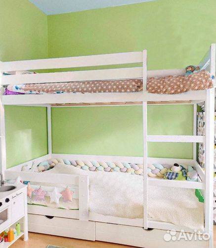 Кровать двухъярусная 