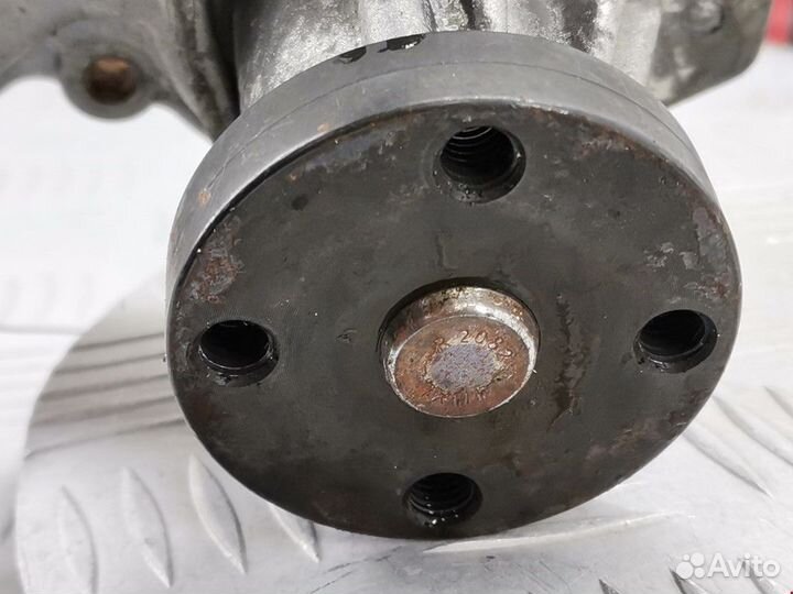 Помпа Ford Focus 2001 1566239