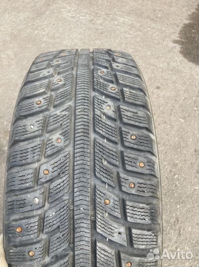 Kumho I'Zen KW22 215/60 R16