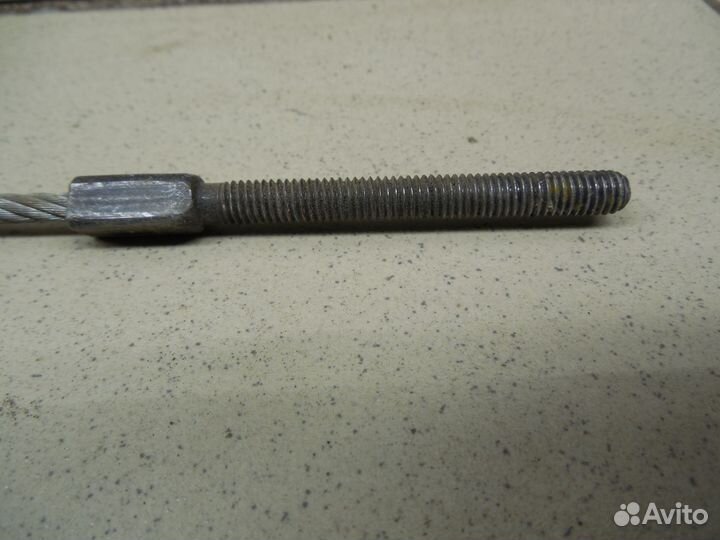 Трос стояночного тормоза центральный Fusion 2002-2