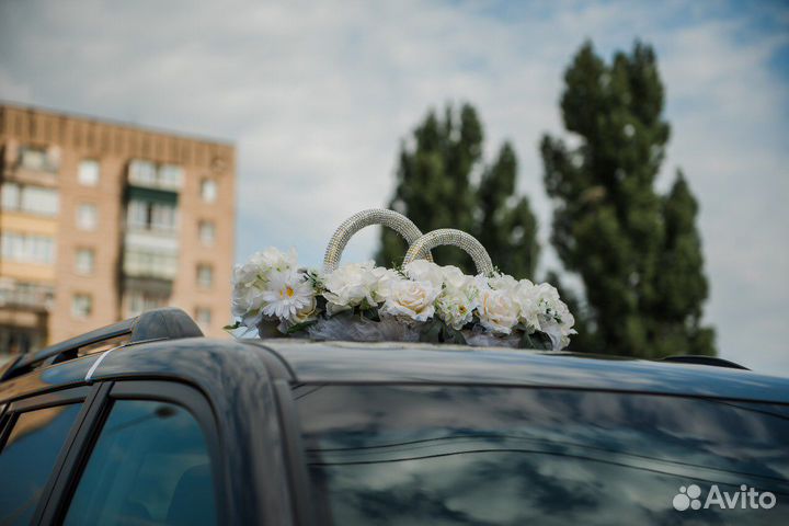 Свадебные украшения на машину