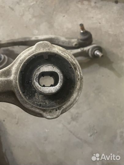 Рычаг передний w204