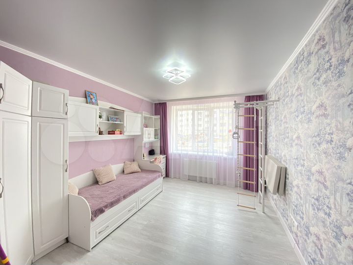 2-к. квартира, 65 м², 1/9 эт.