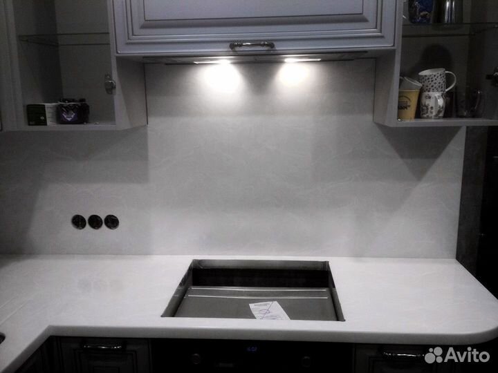Столешница на кухню из камня м2
