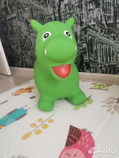 Попрыгун дракончик