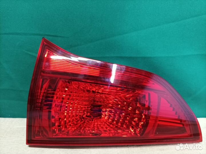 Фонарь правый внутренний Pajero Sport 2 2008-2015