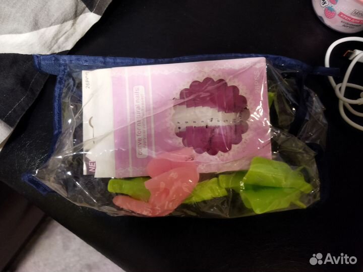 Для наращивания ногтей