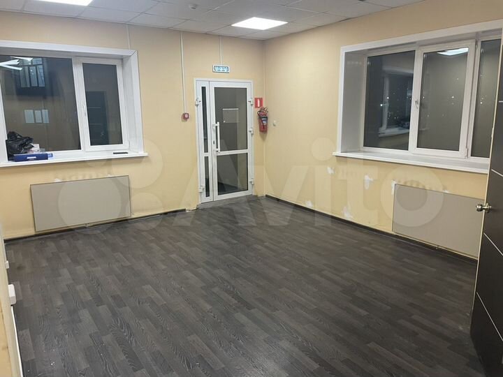 Офис, 25 кВ/м