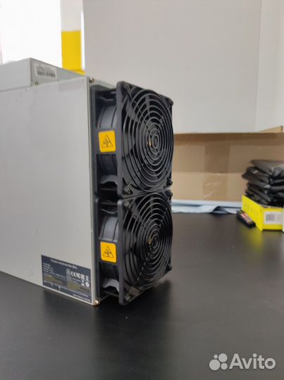 Asic майнер Bitmain Antminer S19