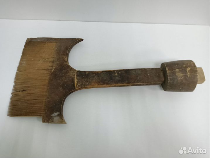 Старинное чесало гребень для шерсти