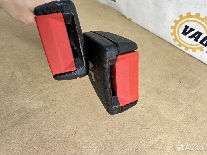 Ответная часть ремня безопасности VW New Beetle A4