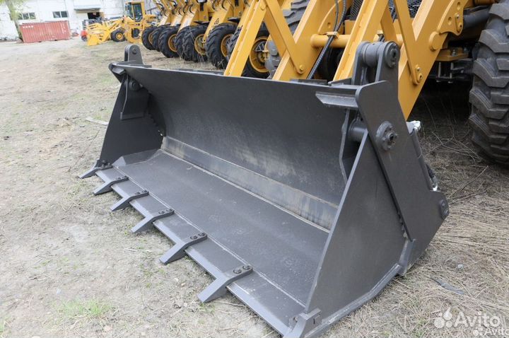 Экскаватор-погрузчик Shanmon 388H, 2023