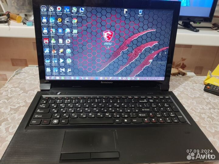 Lenovo b 570e i3/8Gbвидео 1Gb/ssd+HDD Gb