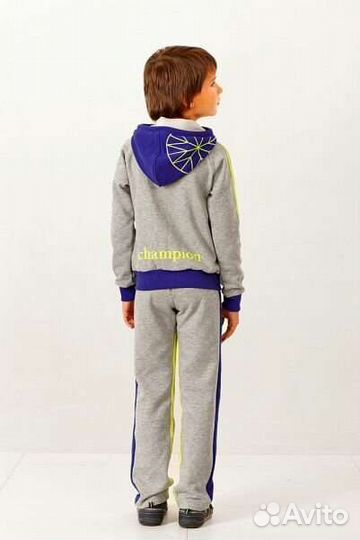 Продам спортивный костюм