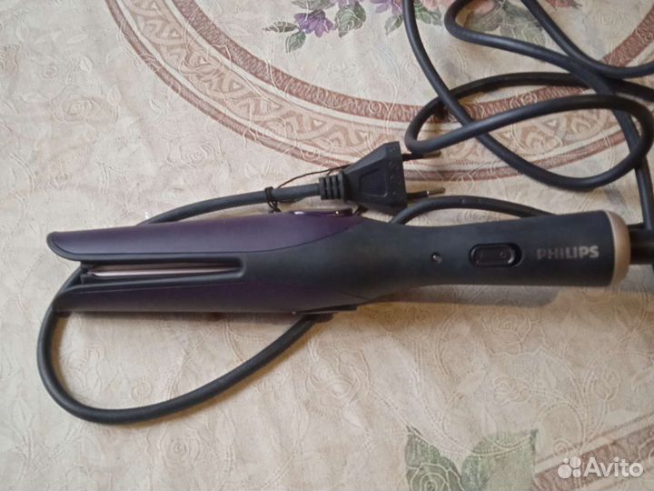 Выпрямитель для волос новый