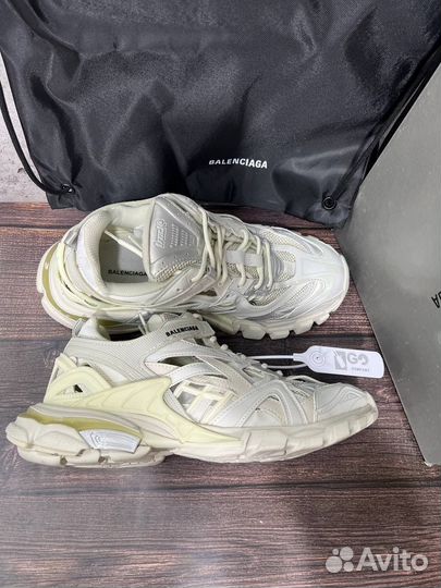 Кроссовки Balenciaga Track 2 белые