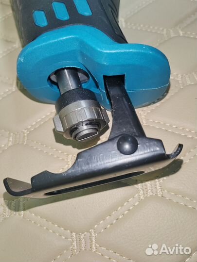 Сабельная пила Makita под АКБ 18-21v, Тушка