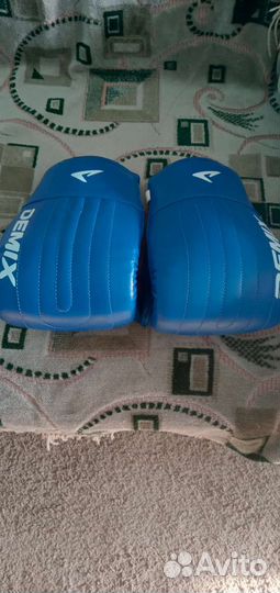 Боксерские перчатки