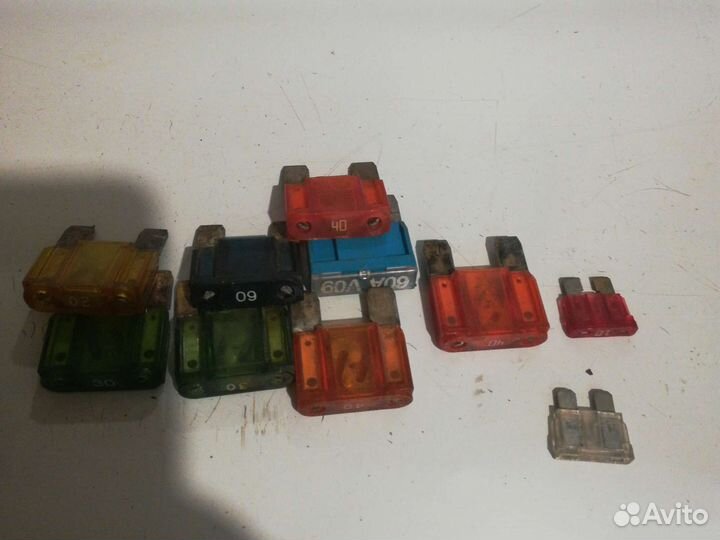 Запчасти на омегу б рест