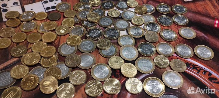 Юбилейные монеты