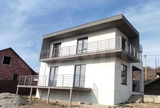 Дом 193 м² на участке 6,5 сот.