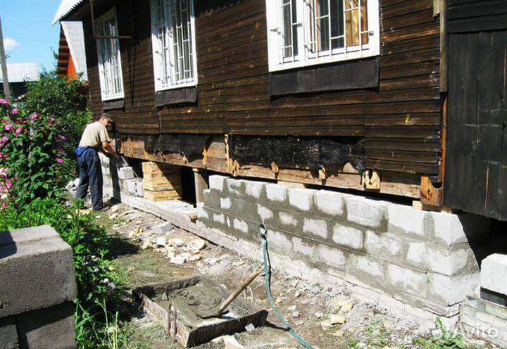 Замена деревянных венцов. (русские)