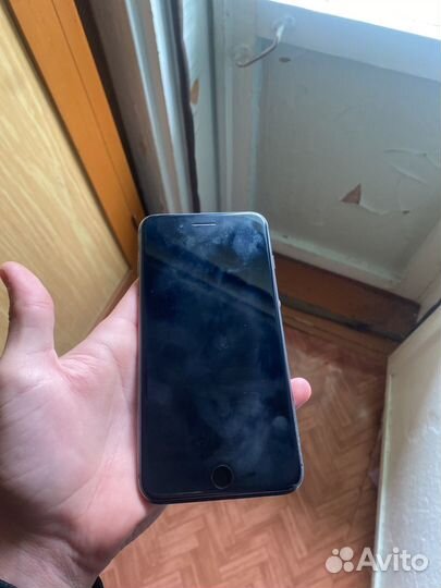iPhone 8 Plus, 64 ГБ