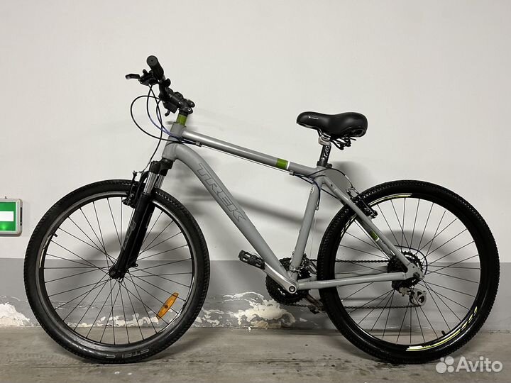 Trek 3700
