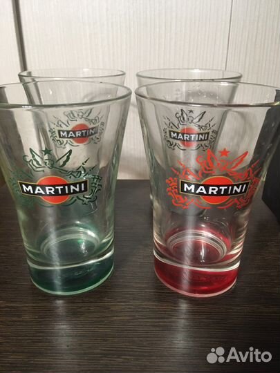 Бокалы, стопки, рюмки, стаканы