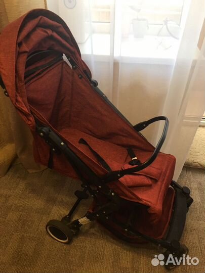 Коляска прогулочная