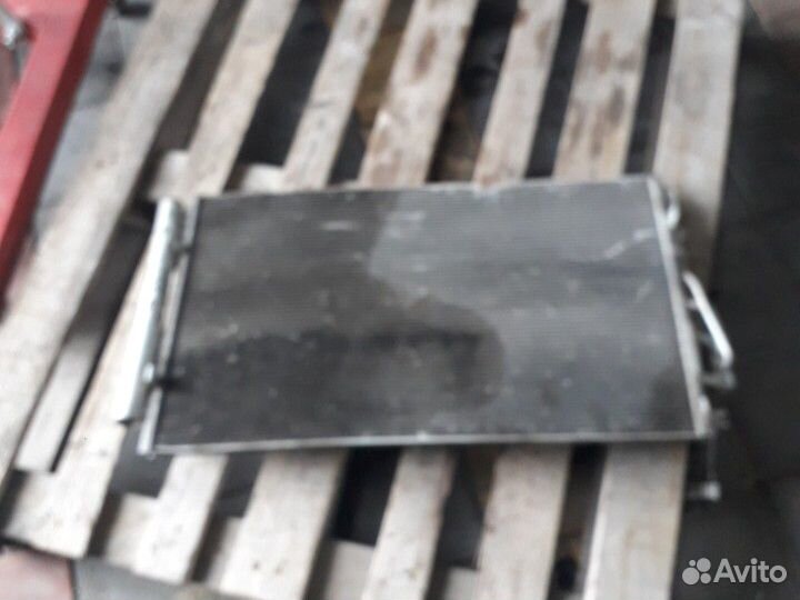 Радиатор кондиционера KIA Sorento 2