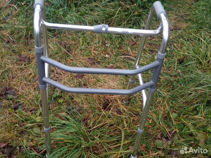 Ходунки для взрослых инвалидов