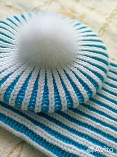 Берет с помпоном и снудом