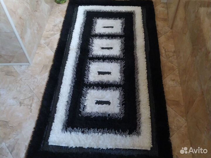 Ковер б/у,150на 80,в отличном состоянии