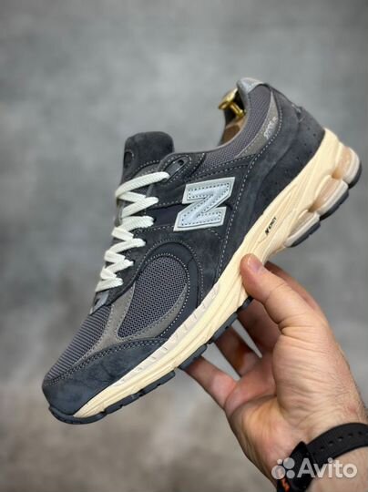 New Balance кроссовки 2002R Phantom