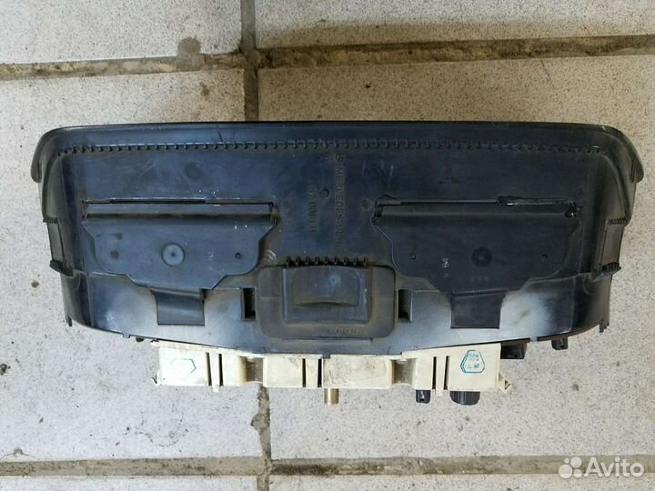 Щиток приборов мерседес w 190 201