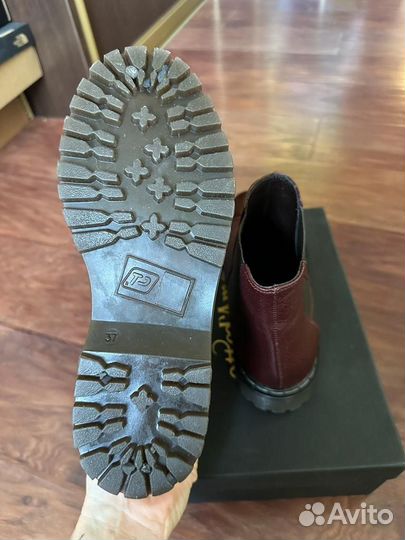 Ботинки женские