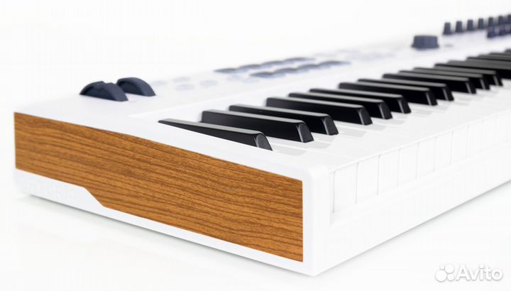 Midi клавиатура Arturia KeyLab Essential 88