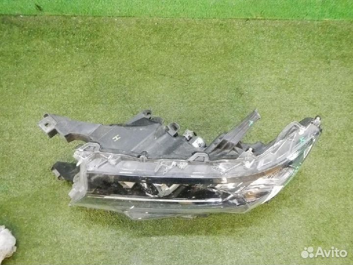 Фара левая Toyota Land Cruiser Prado