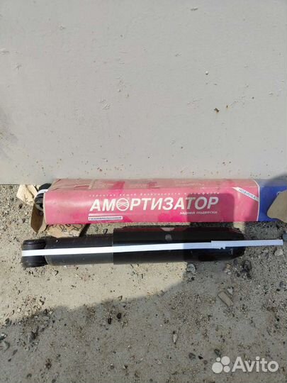 Амортизаторы газовые задние на газ (Волга)