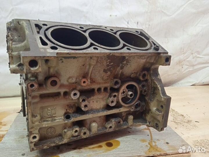 Блок двигателя Opel Omega B X30XE 1995